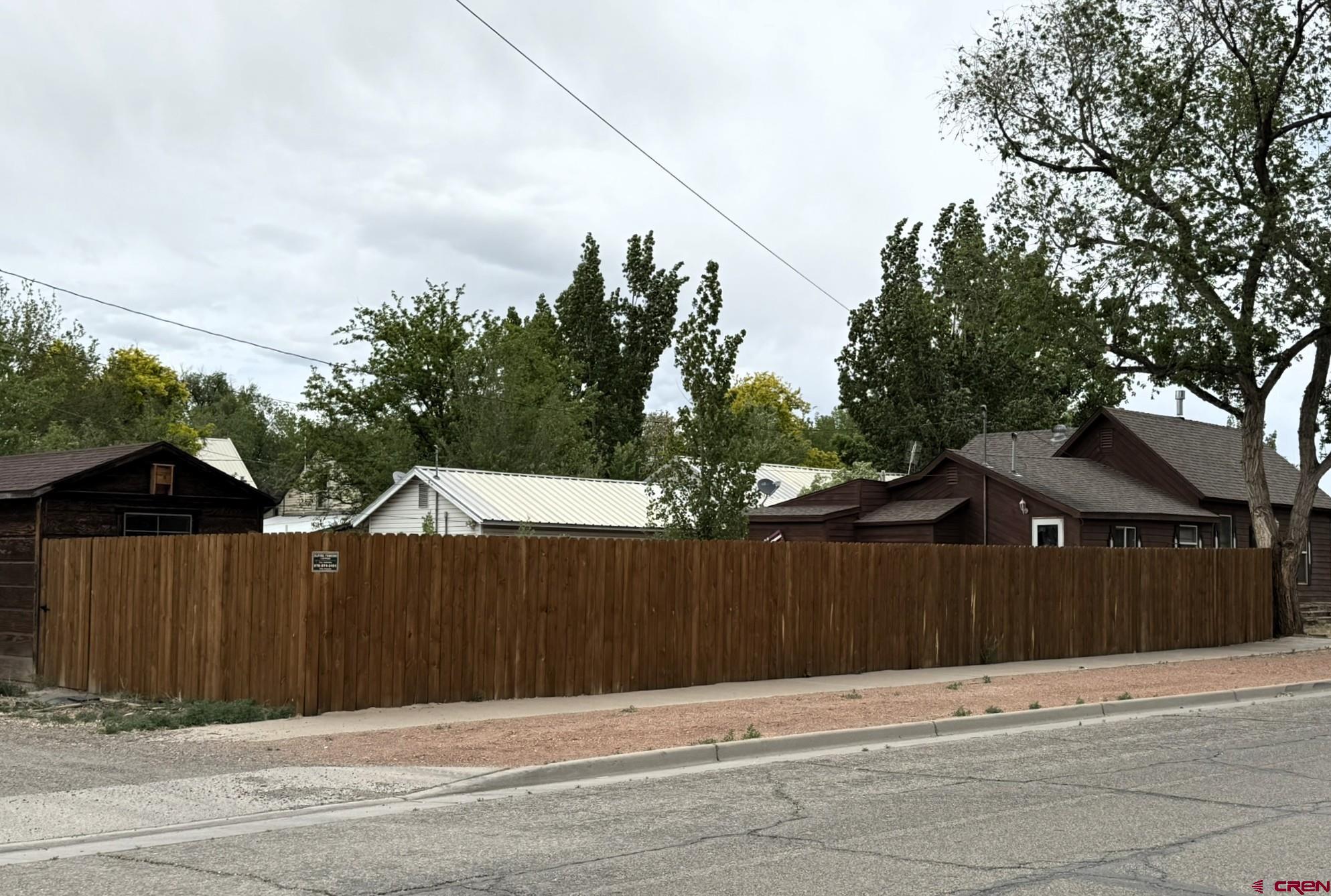 311 West 3rd Street Delta, CO 81416 - Photo 22 of 24 a backyard of a house