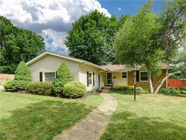 $249,900 | 2115 Daniels Avenue, Akron, OH 44312