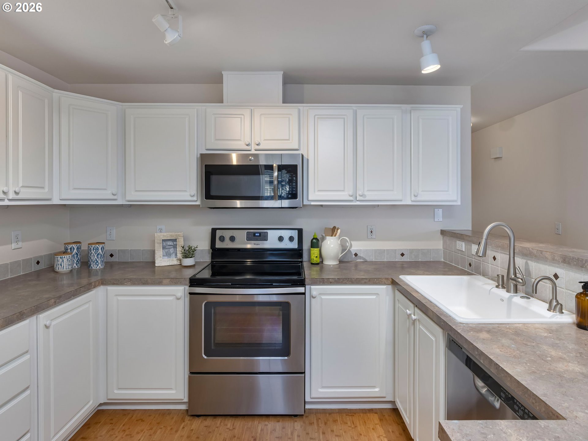 16248 Southwest Audubon Street, Unit 204 Beaverton, OR 97003 - Photo 18 of 39