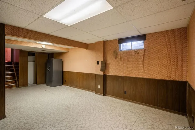 a view of a livingroom with a furniture