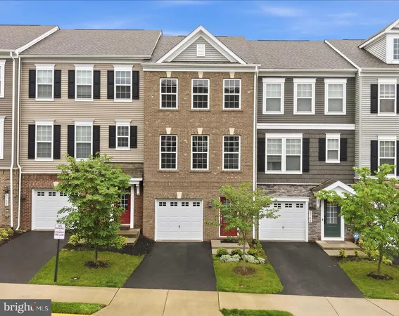 $525,000 | 8761 Elsing Green Drive, Manassas, VA 20112