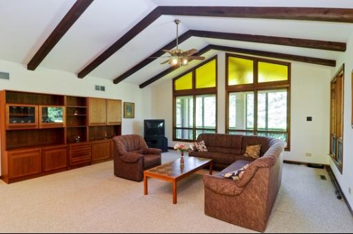 5 Aberdeen Road Hawthorn Woods, IL 60047 - Photo 4 of 15