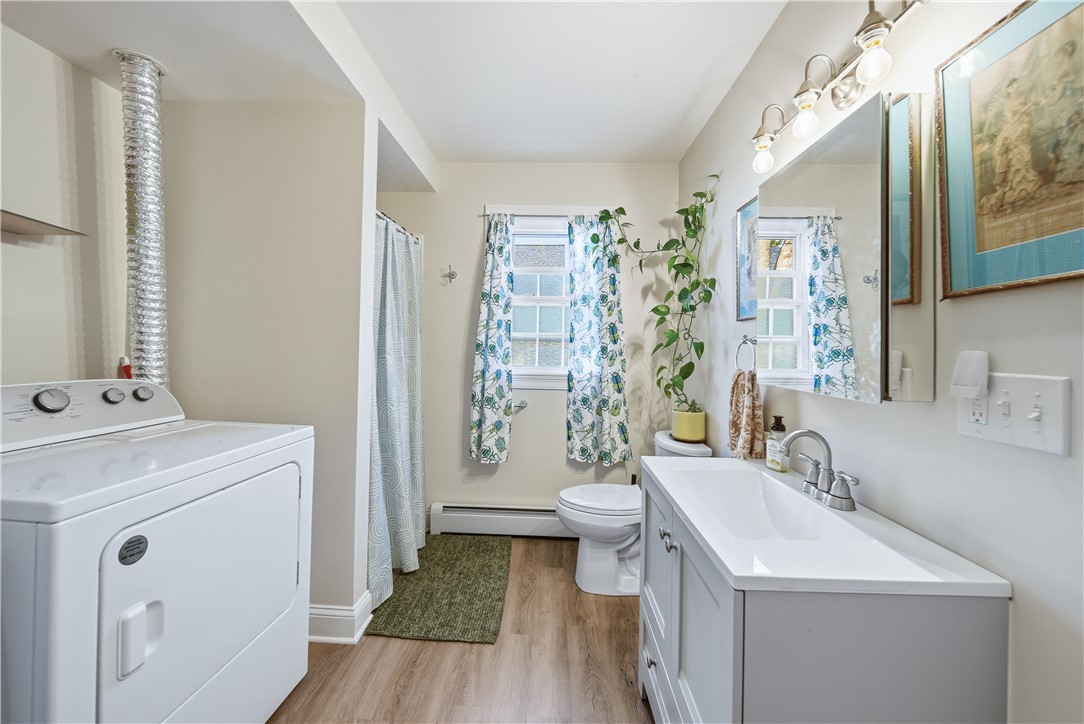 27 Barney Street Warren, RI 02885 - Photo 15 of 39