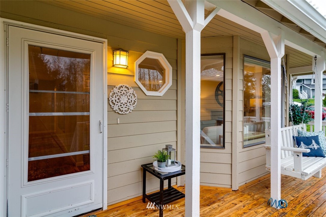 10038 Northeast 197th Street Bothell, WA 98011 - Photo 3 of 22