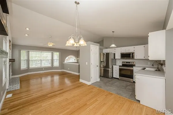 $325,000 | 12 Red Cedar Court, St. Charles, MO 63303