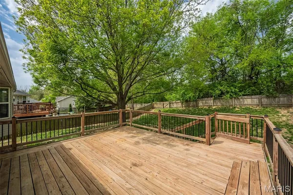 $325,000 | 12 Red Cedar Court, St. Charles, MO 63303