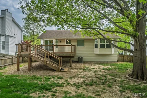$325,000 | 12 Red Cedar Court, St. Charles, MO 63303