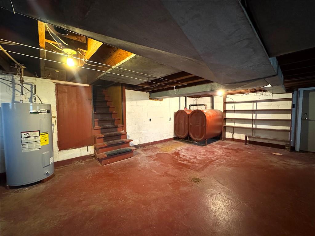 671 Solomon Temple Road Latrobe, PA 15650 - Photo 29 of 32 a view of an empty room with windows