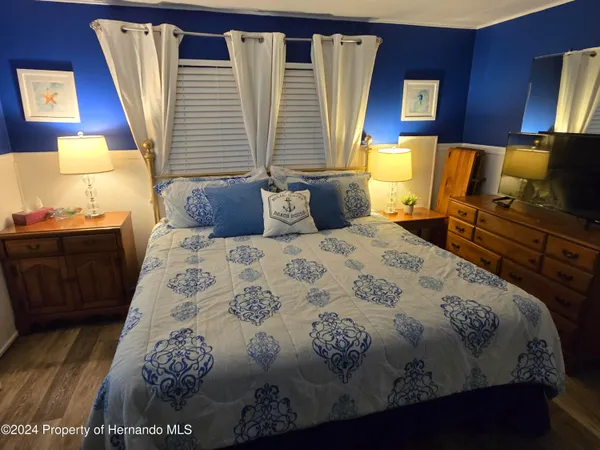 a view of an entryway