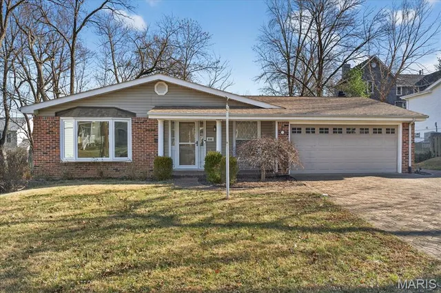 $449,900 | 910 Dickson Street, St. Louis, MO 63122