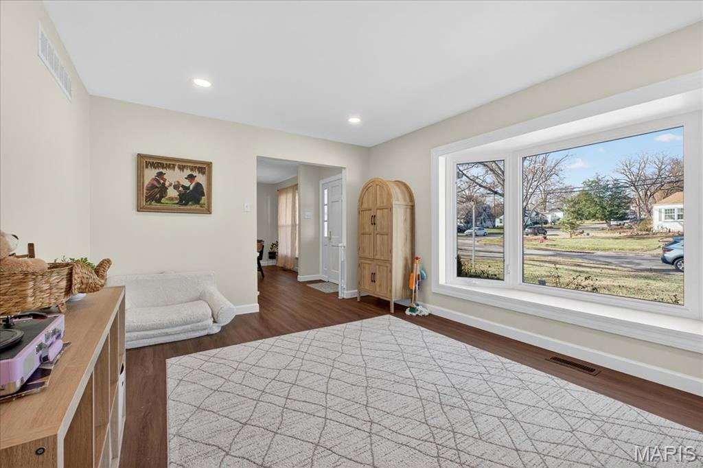 910 Dickson Street St. Louis, MO 63122 - Photo 9 of 43