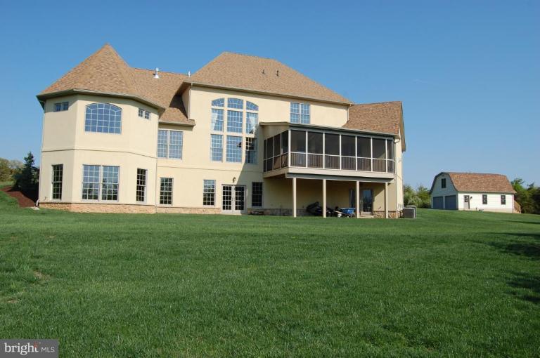6954 North Clifton Road Frederick, MD 21702 - Photo 2 of 25 Exterior (Rear)