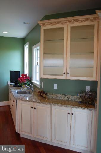 6954 North Clifton Road Frederick, MD 21702 - Photo 9 of 25 Kitchen #3