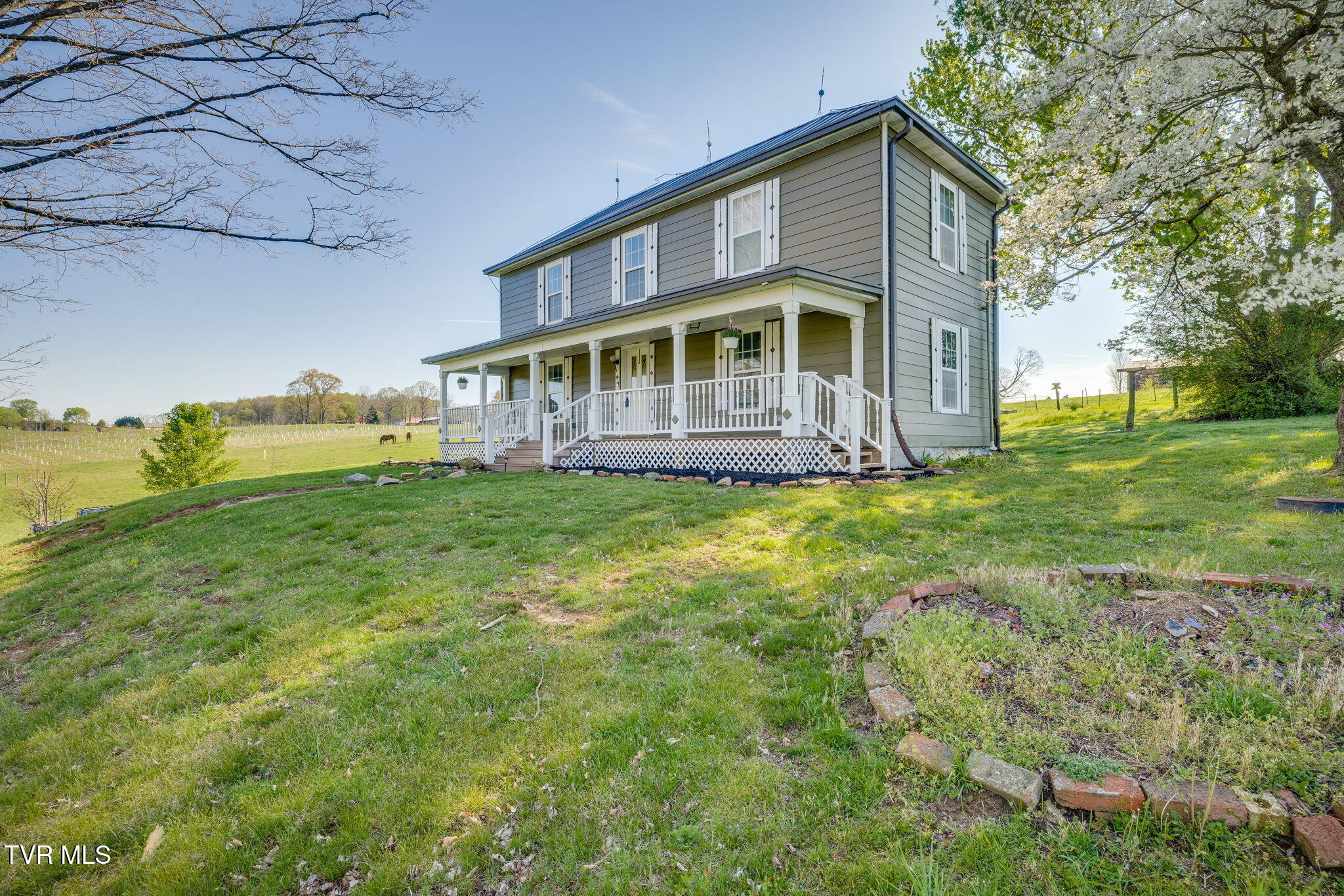 500 Milburnton Road Limestone, TN 37681 - Photo 31 of 34 002