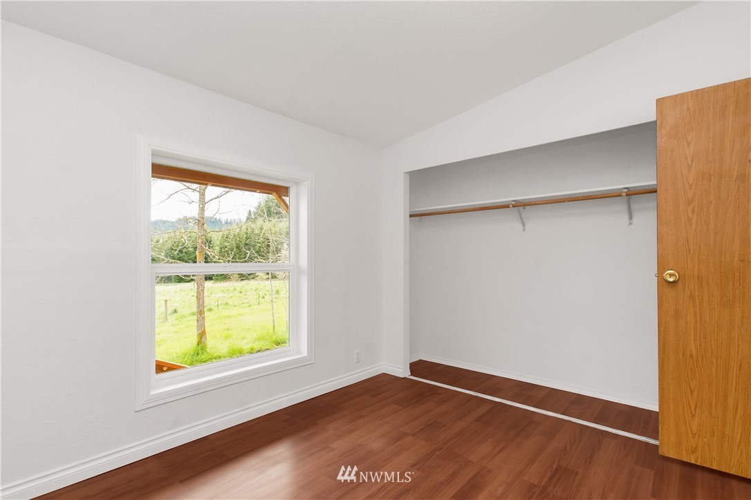 196 Barton Road Rochester, WA 98579 - Photo 21 of 35