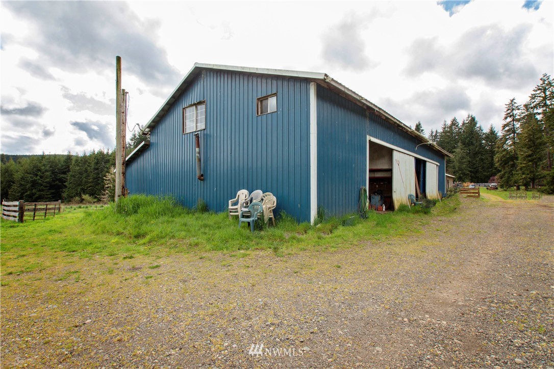 196 Barton Road Rochester, WA 98579 - Photo 31 of 35