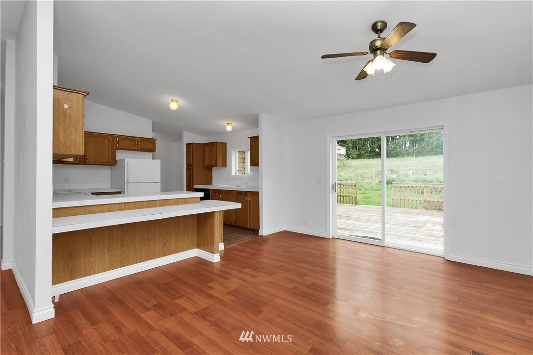 196 Barton Road Rochester, WA 98579 - Photo 8 of 35