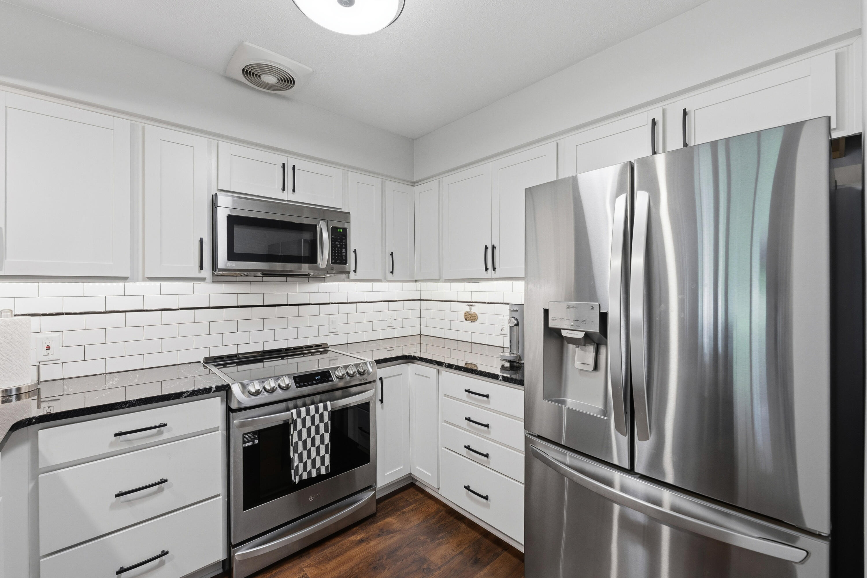 5172 Green Meadow Road, Unit 83 Kalamazoo, MI 49009 - Photo 10 of 17 DSC03418_1