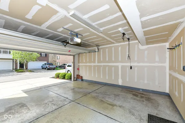 $2,200 | 9050 Mercer Drive, Fishers, IN 46038