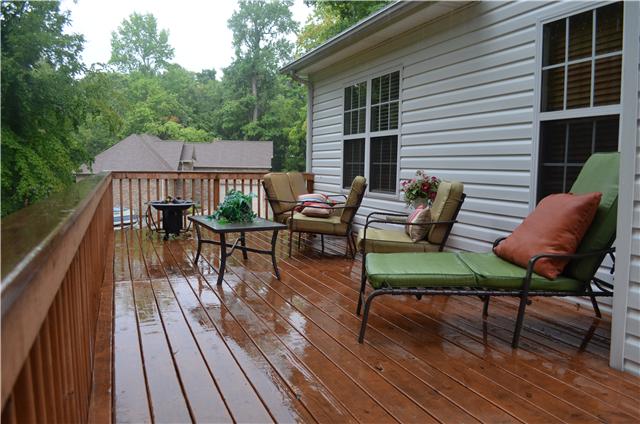 1653 Gratton Road Clarksville, TN 37043 - Photo 19 of 20 Another view of large deck