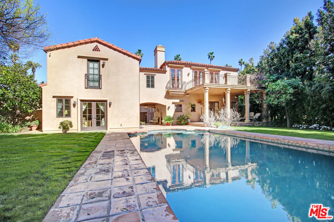 725 Foothill Road Beverly Hills, CA 90210 - Photo 39 of 46