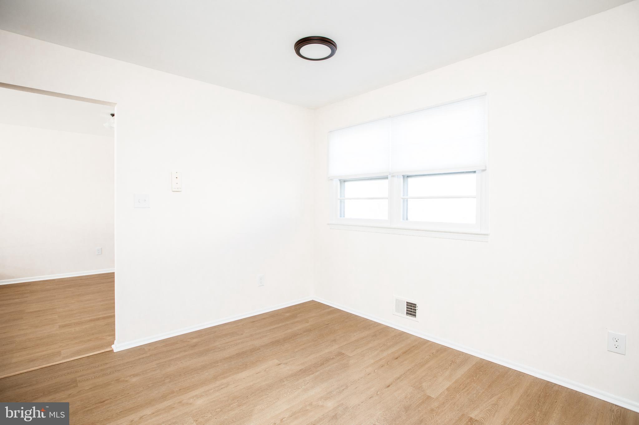 131 Hempstead Road Hamilton, NJ 08610 - Photo 18 of 36 Eat-In Kitchen