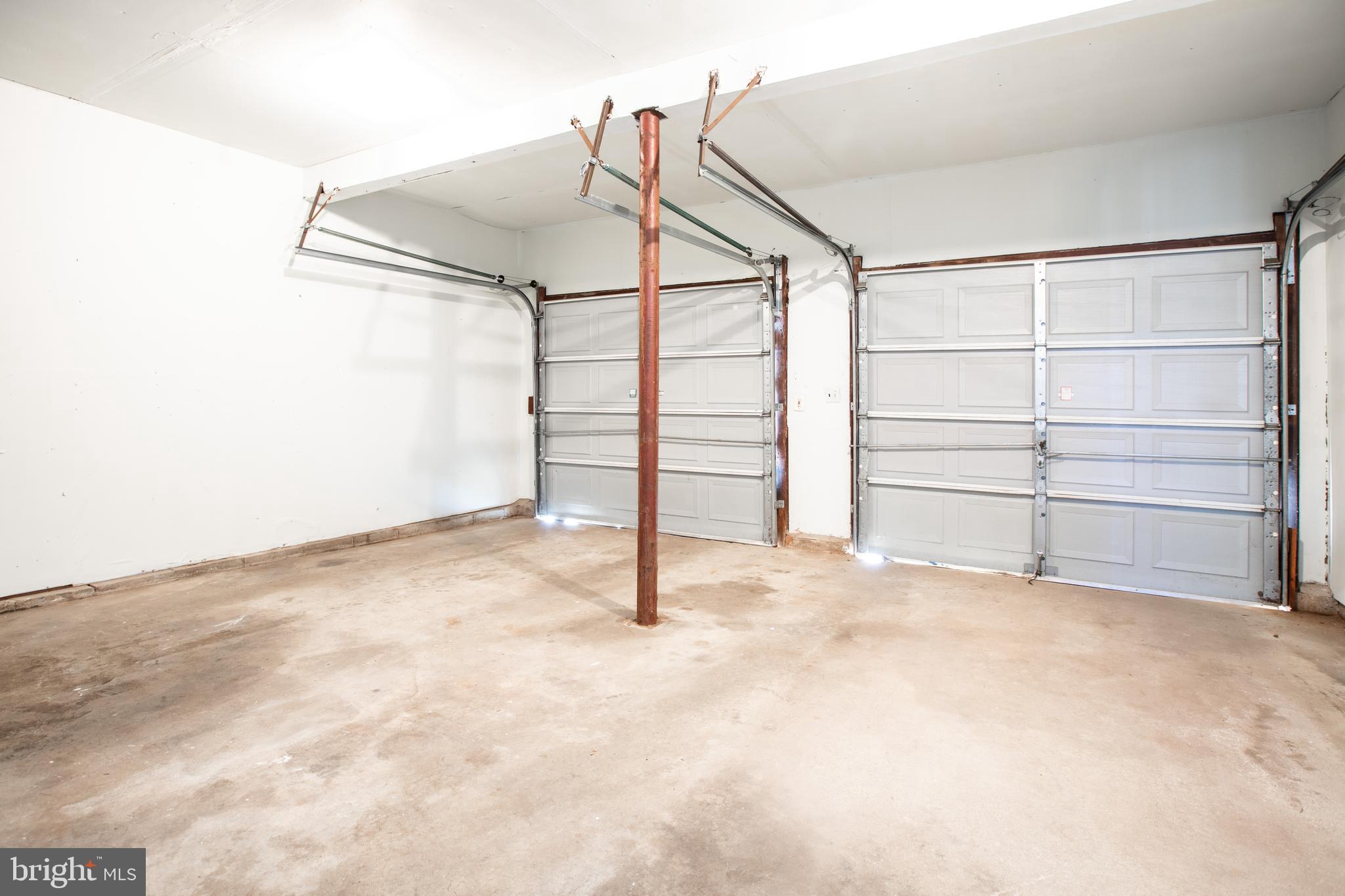 131 Hempstead Road Hamilton, NJ 08610 - Photo 32 of 36 2 Car Attached Garage