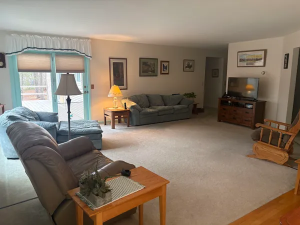 $595,000 | 7 Chelsea Road, Essex Junction, VT 05452