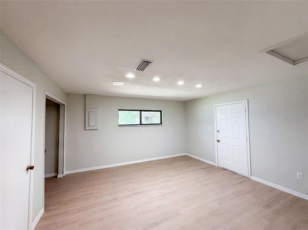 3739 Lake Griffin Road Lady Lake, FL 32159 - Photo 9 of 21 a view of empty room