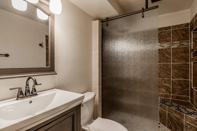 $374,500 | 1231 South Missouri Avenue, Casper, WY 82609