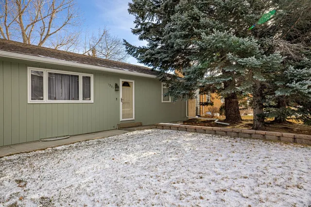 $374,500 | 1231 South Missouri Avenue, Casper, WY 82609