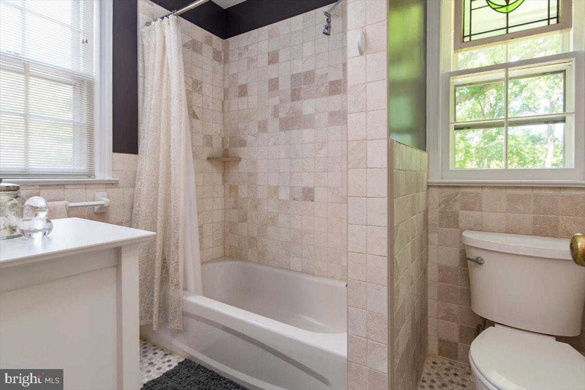 1517 Forest Glen Road Silver Spring, MD 20910 - Photo 32 of 37