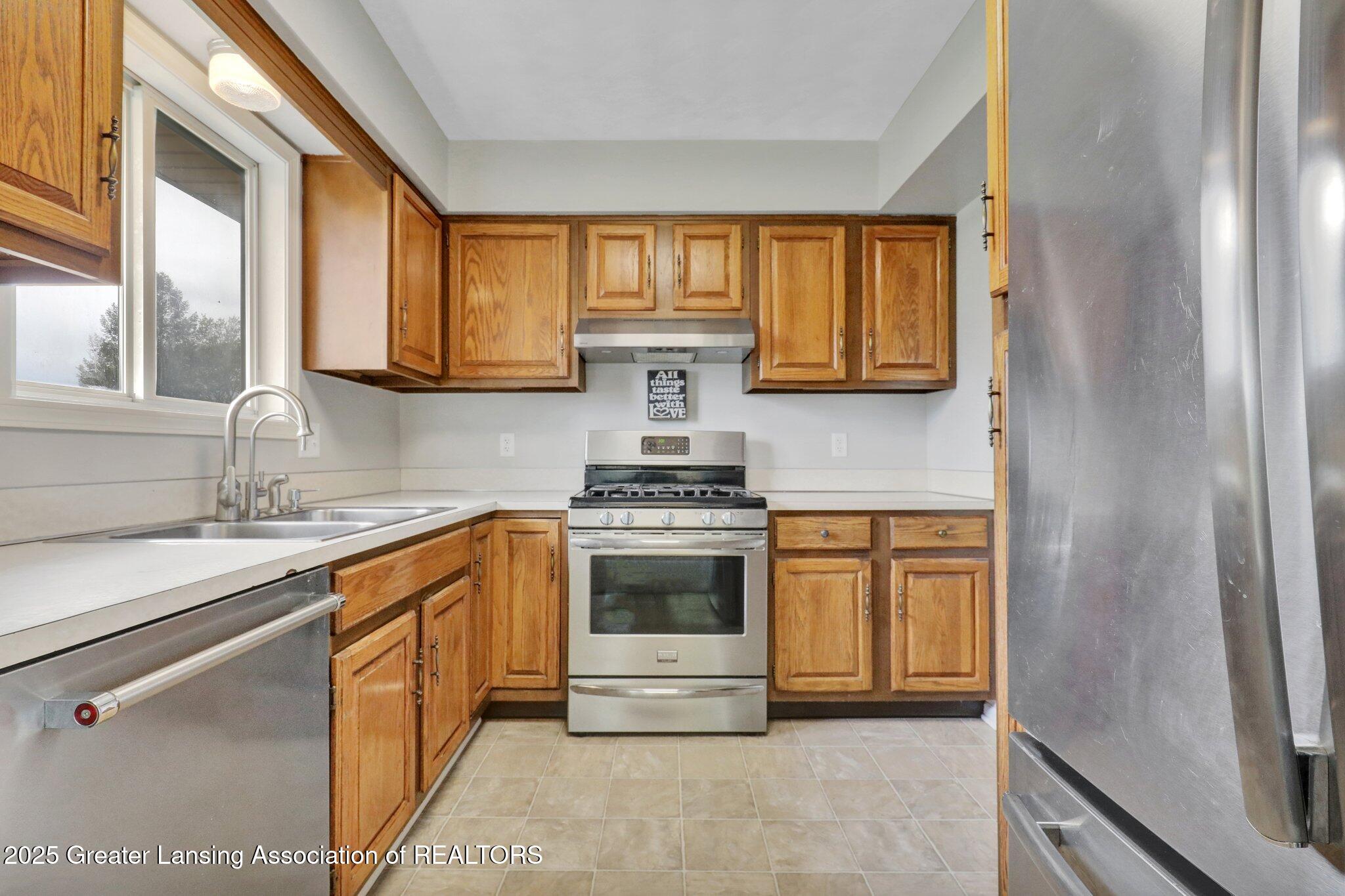 5715 West Barnes Road Eaton Rapids, MI 48827 - Photo 11 of 50 11-web-or-mls-Open Ended Media-21