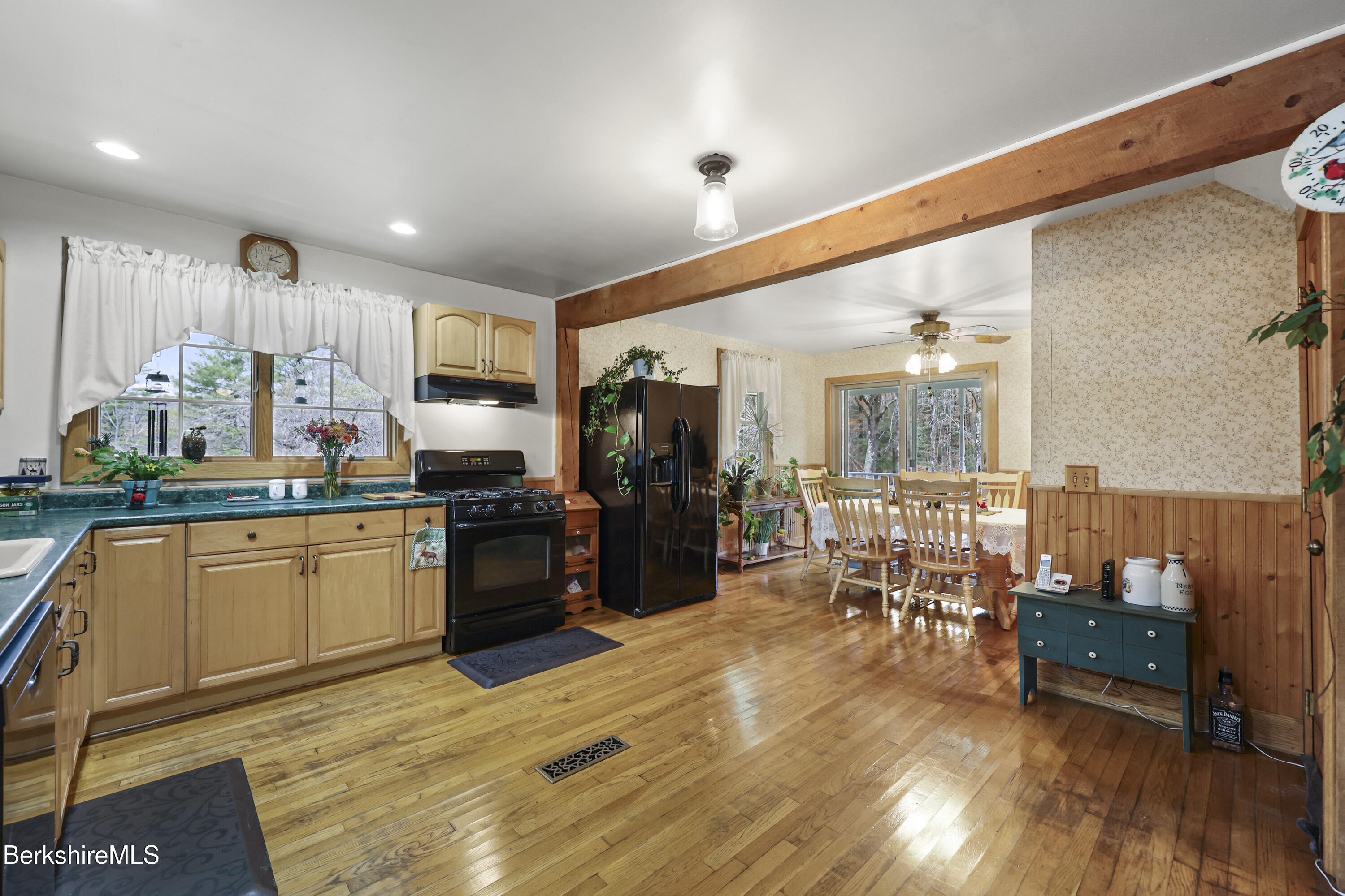 86 Hickingbotham Road Peru, MA 01235 - Photo 14 of 52 19 Kitchen