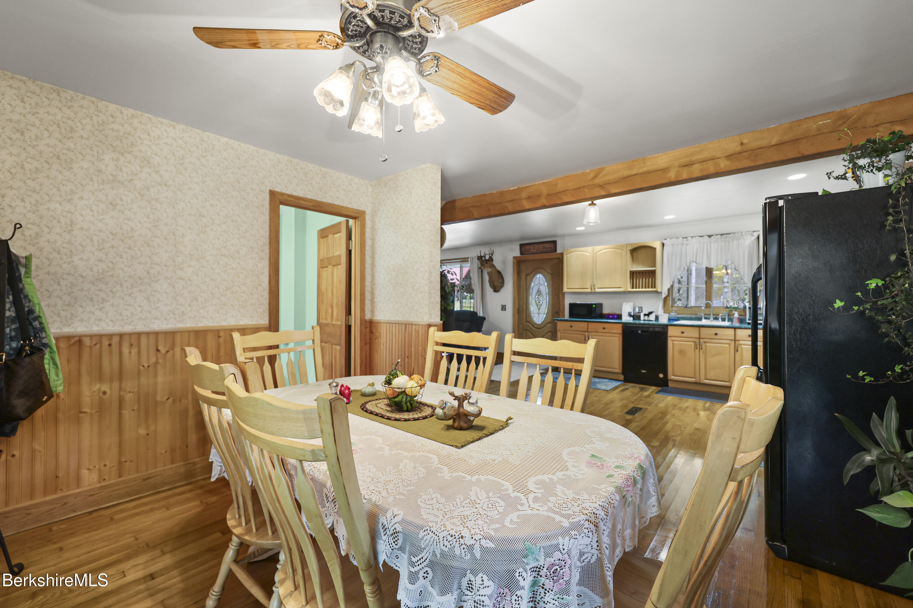 86 Hickingbotham Road Peru, MA 01235 - Photo 21 of 52 55 Dining Room