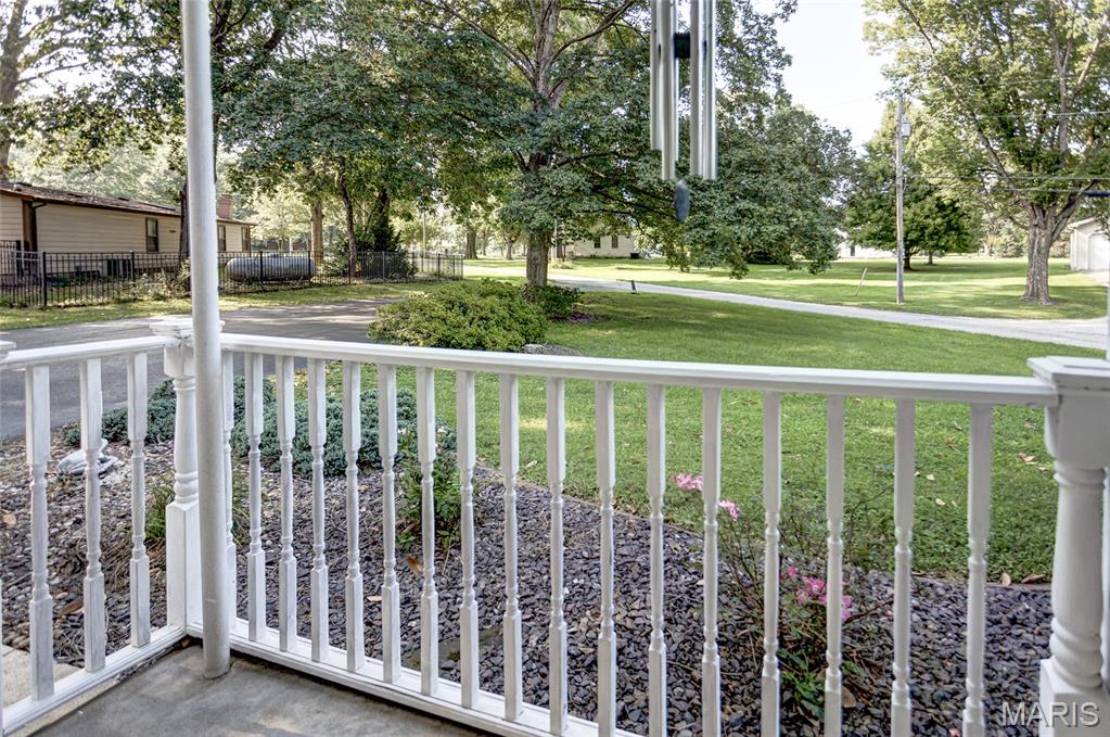 13810 Klaus Lake Road Highland, IL 62249 - Photo 5 of 53 Gallery Image 5