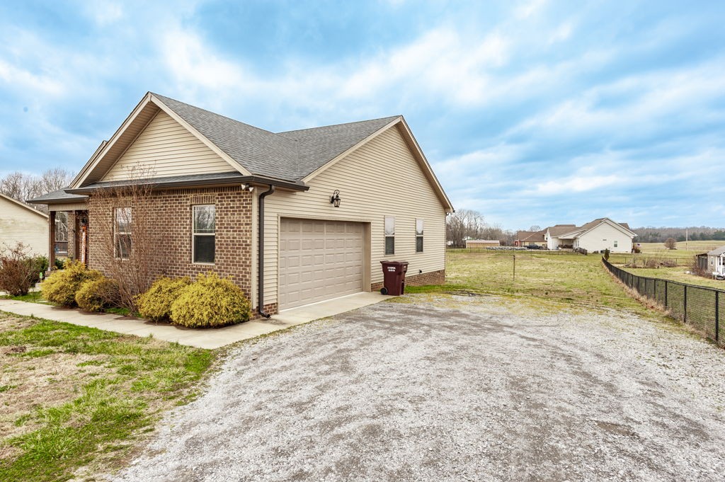 1699 Rapids Road Portland, TN 37148 - Photo 3 of 27