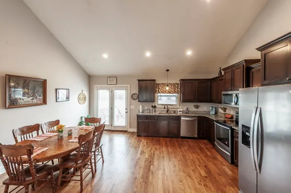 $349,900 | 1699 Rapids Road, Portland, TN 37148