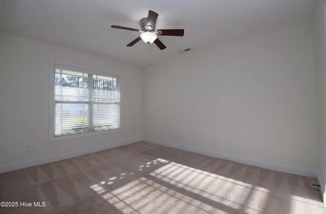 $1,700 | 2401 Sawgrass Drive, Winterville, NC 28590