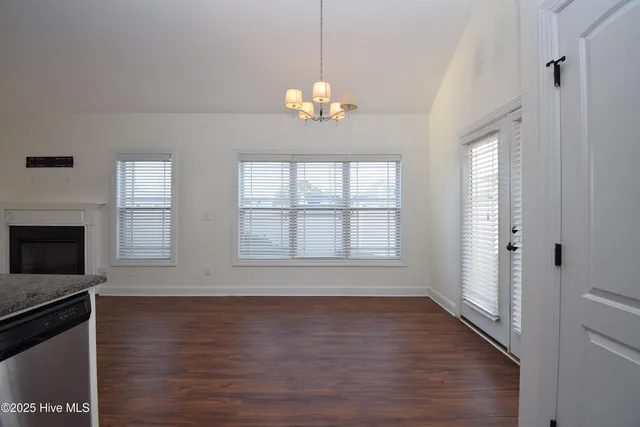 $1,700 | 2401 Sawgrass Drive, Winterville, NC 28590