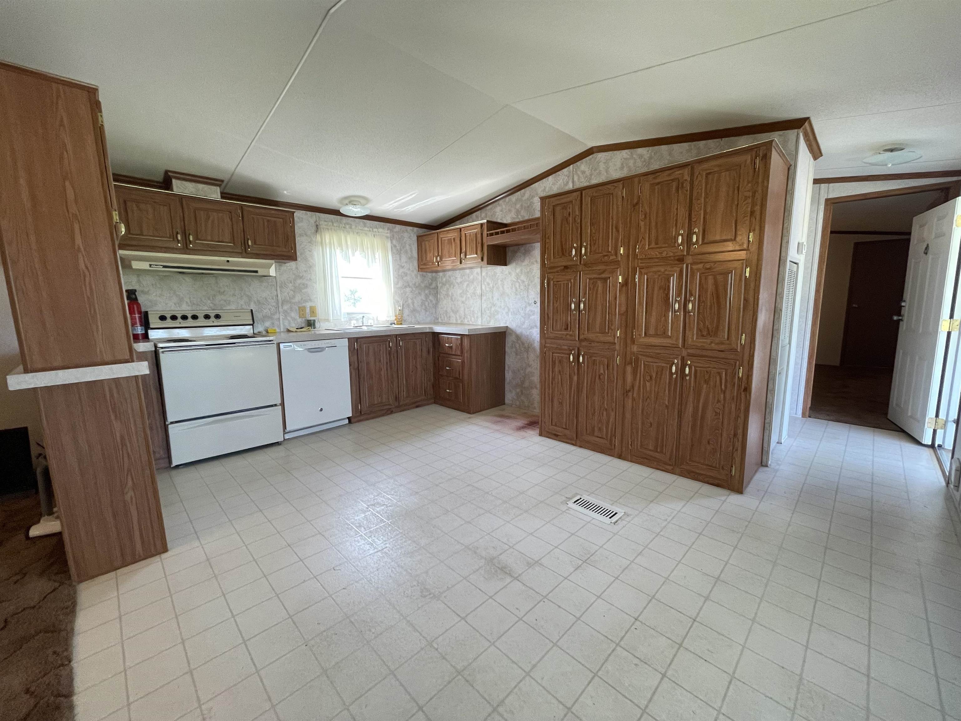 11980 Sycamore Lane Elberta, AL 36530 - Photo 14 of 46