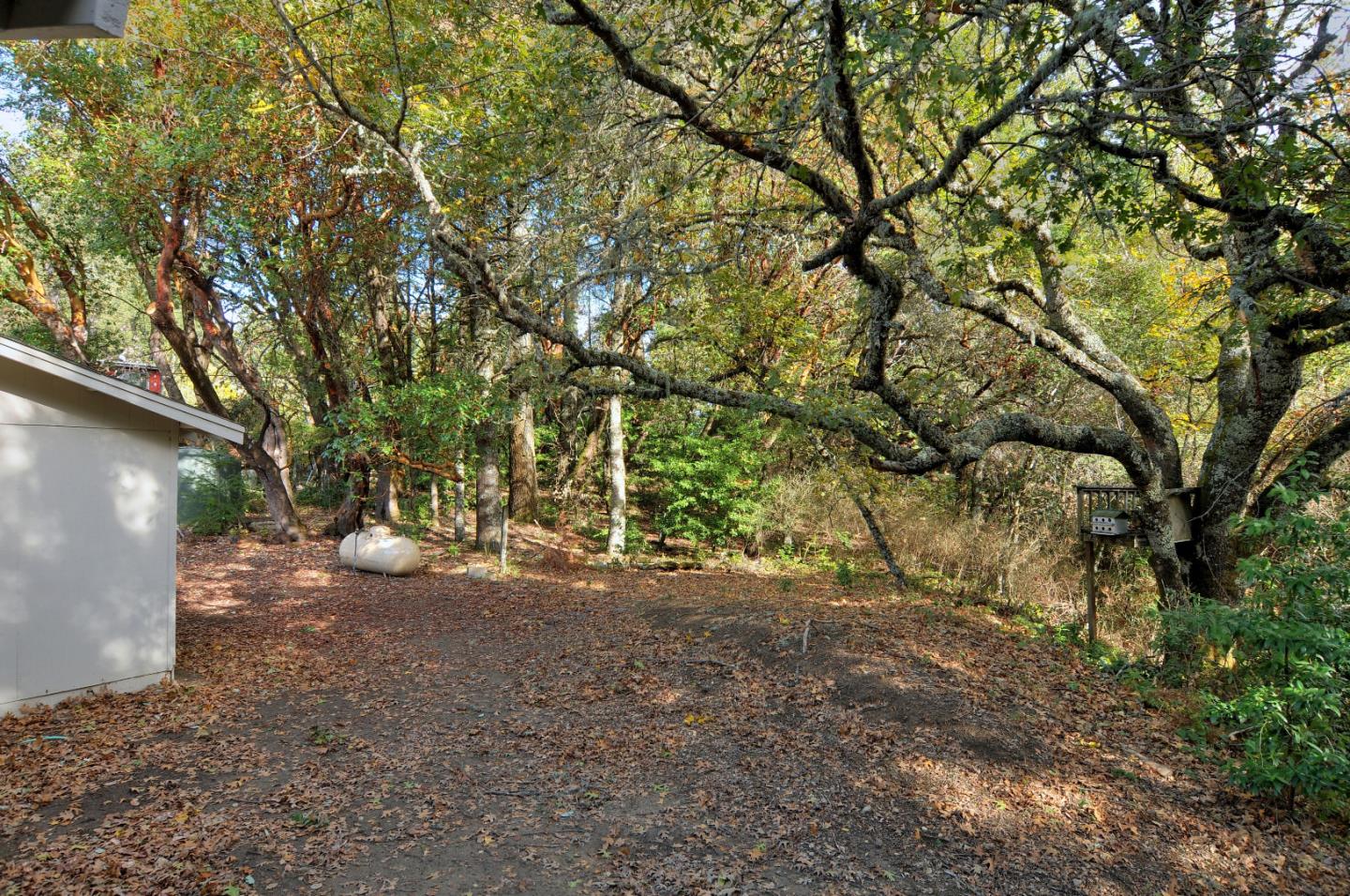 21690 Summit Road Los Gatos, CA 95033 - Photo 13 of 17 Gallery Image 13