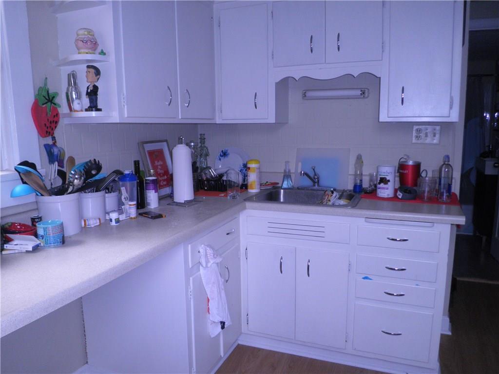 1424 Rutherford Avenue Beechview, PA 15216 - Photo 8 of 19 Unit 1 kitchen