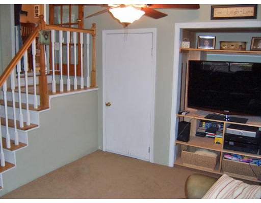 20 Dianthus Road Holbrook, MA 02343 - Photo 12 of 20 Gallery Image 12