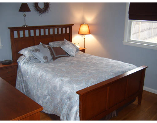 20 Dianthus Road Holbrook, MA 02343 - Photo 10 of 20 Gallery Image 10