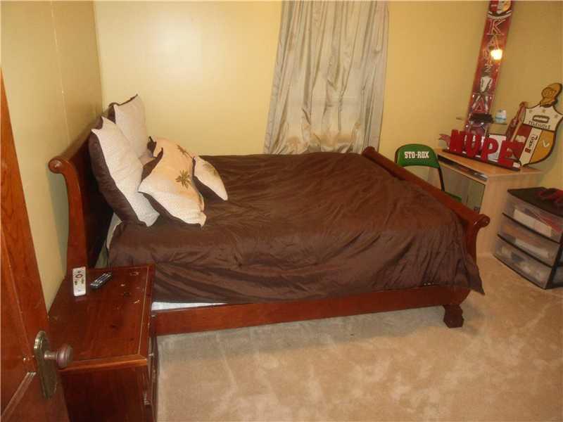 443 Phillips Avenue McKees Rocks, PA 15136 - Photo 11 of 15 Bedroom.