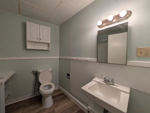 $2,000 | 114 A High Street, Somersworth, NH 03878