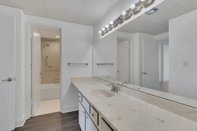 $2,300 | 6666 Brookmont Terrace, Unit 307, Nashville, TN 37205