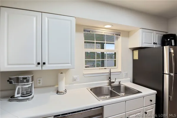 $275,000 | 40 Lighthouse Road, Unit 2203, Lake Ozark, MO 65049