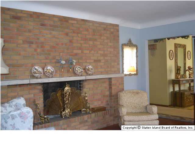 740 West Fingerboard Road Staten Island, NY 10305 - Photo 8 of 14 Additional Photo